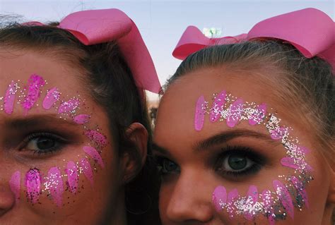 Pink Out Face Paint Ideas - BEST GAMES WALKTHROUGH