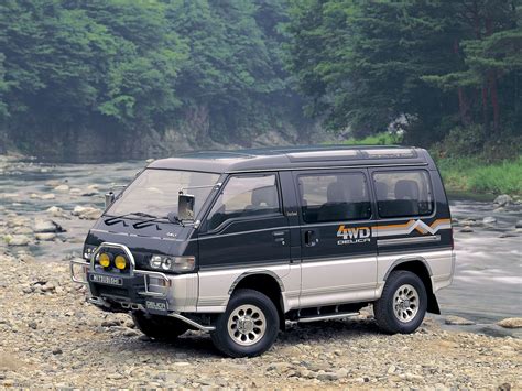 Mitsubishi 4WD Delica "star wagon" | Japanese Mini Trucks | Pinterest