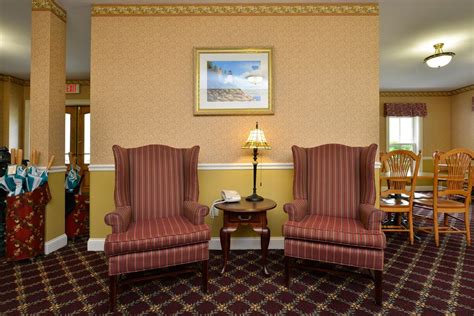 Bar Harbor Grand Hotel — Bar Harbor Hotels — Maine.com