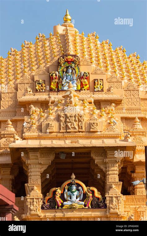 Beautiful View of Somnath Temple, Historical Jyatirlinga, Lord Shiva ...