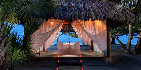 Couples Negril ️ Destination Weddings - Destify