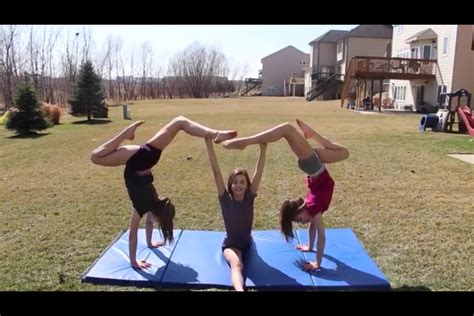 Pin by Becca Rushing on Acro Partnering | Acro yoga poses, Yoga ...