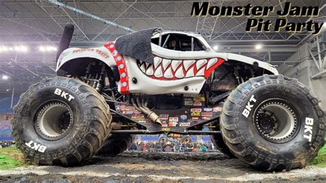 Monster Jam Pit Party - YouTube