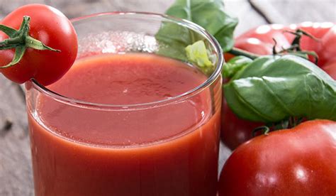 Succo di pomodoro: 20 proprietà e benefici | Naturopataonline