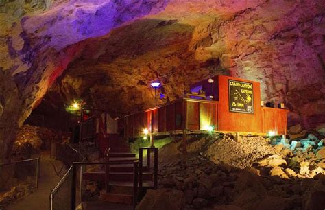 Grand Canyon Caverns: Arizona's Bone Dry Cave - Unusual Places