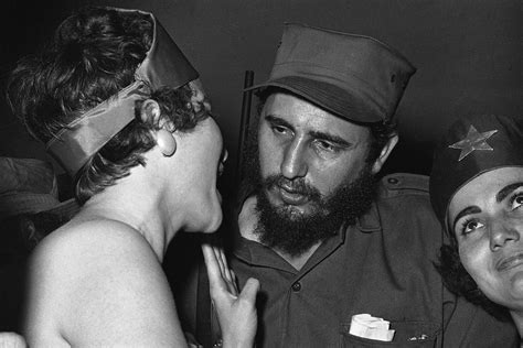 Fidel Castro slept with 35,000 women and smoked his first cigar at 14 ...