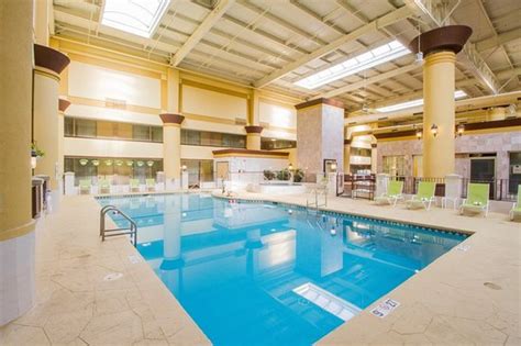 Holiday Inn Chicago North Shore (Skokie) - UPDATED 2018 Prices & Hotel ...