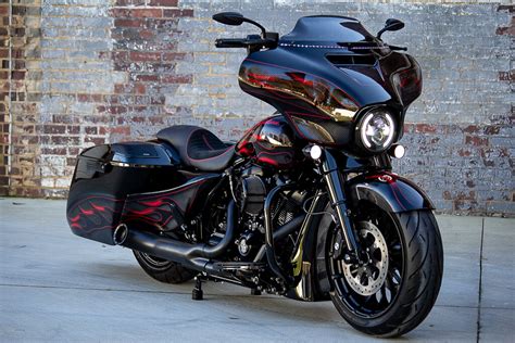 2018 HARLEY DAVIDSON STREET GLIDE SPECIAL - BLACK INFERNO CUSTOM FAT 18 ...