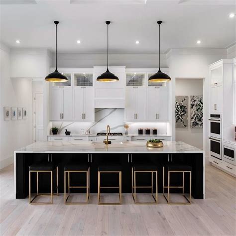 25 Black Kitchen Island Ideas to Embrace the Beauty of Dark | Modern ...