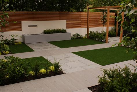 Contemporary Minimal Garden Design - Didsbury, Greater Manchester