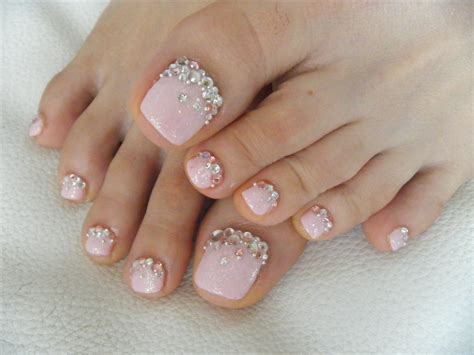 Gel Pedicure: Simple stone *Stone fixed n coated with gel.… | Flickr