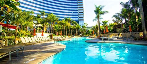 View of the Marriott Marquis & Marina pool from the Tequila Bar ...