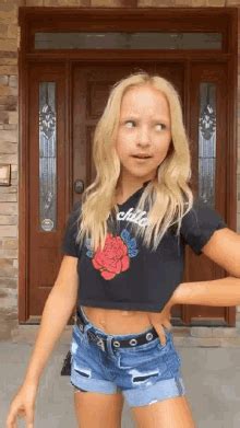 Tiktok Dance GIF - Tiktok Dance Swag - Discover & Share GIFs