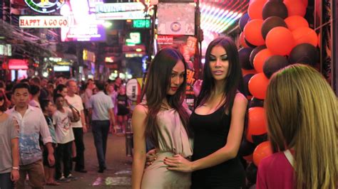 Nana Bangkok vs Soi Cowboy: Which is Better?