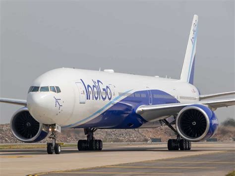 आसमान में IndiGo की ऊंची उड़ान, दिल्ली में उतरा पहला बोइंग 777 वाइड ...