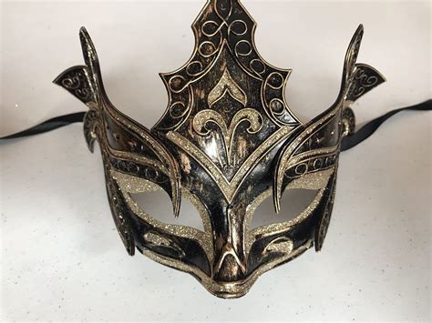 Men’s Mardi Gras Mask | Mardi gras mask, Mardi gras, Masks masquerade