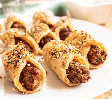 Easy Mini Everything Sausage Rolls | Recipe in 2021 | Sausage rolls ...