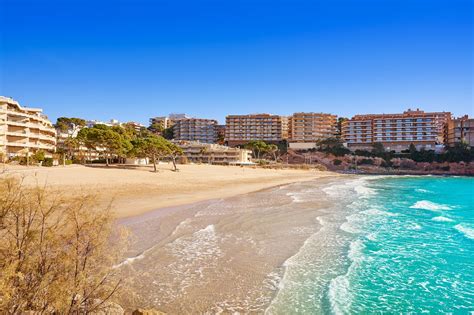 7 Best Beaches in Salou - What is the Most Popular Beach in Salou? - Go ...