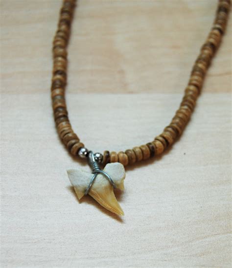 Hawaiian Shark Tooth in wooded necklace | Jade Fashion - Hawaiian ...