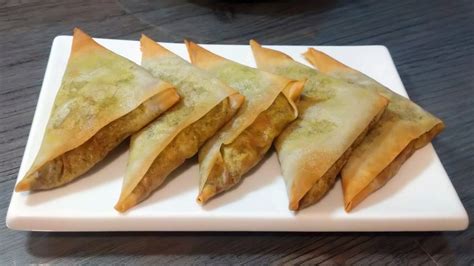 How To Make Chinese Style Samosa | Curry Beef Samosa 咖喱角 — PY's Kitchen ...