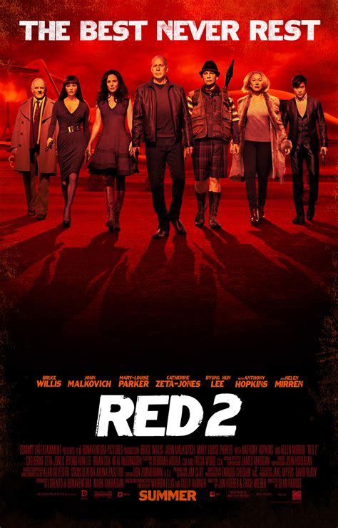 RED 2 (2013)