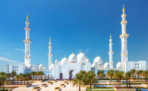 Sheikh Zayed Grand Mosque: The Complete Guide