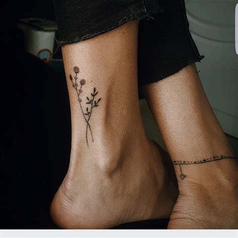 Pin de melva en tattoos | Tatuajes pequeños para pies, Tatuajes ...