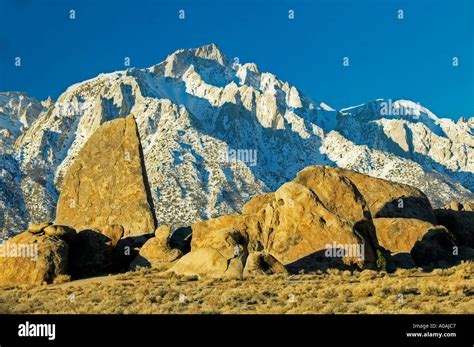 Alabama Hills sunrise with Lone Pine Peak California Stock Photo - Alamy