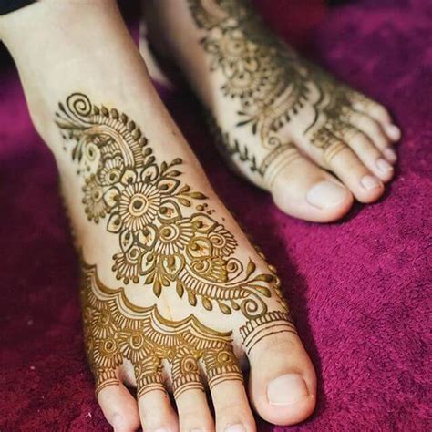 2018 Latest Mehndi Designs For Feet - Sensod