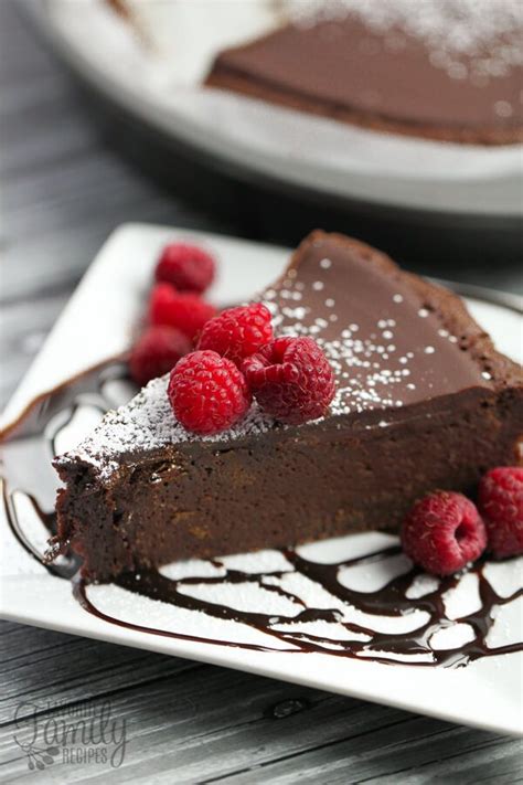 Easy Flourless Chocolate Cake | Favorite Family Recipes