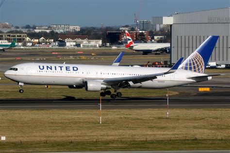 United Airlines | Boeing 767-300ER | N660UA | London Heath… | Flickr