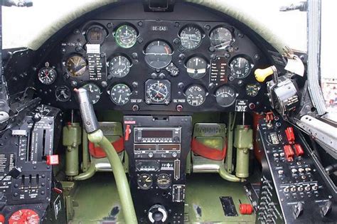 Inside view of the Corsair's cockpit. | Modellbau flugzeuge, Flugzeug ...