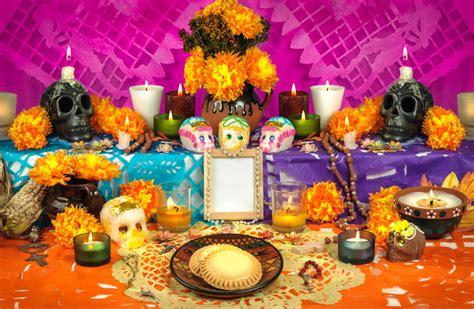 Elements of Traditional Day of the Dead Altars - InMexico