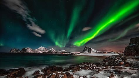 Download wallpaper 3840x2160 arctic, mountains, nature, aurora borealis ...