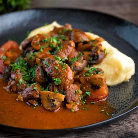 Wild Boar Stew with Mushrooms - Krumpli