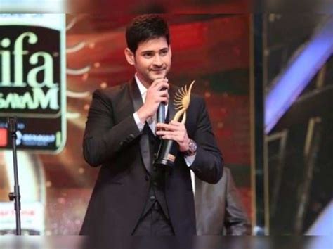 Mahesh Babu receives best actor award for Srimanthudu at IIFA | Telugu ...