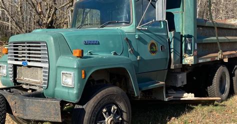 Tow-Out 1995 Ford L9000 110,905 Miles Unit# 32457 Offsite Grawn MI ...