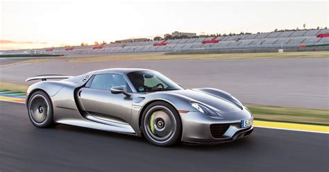 Porsche Releases new 918 Spyder Photos : ebeasts.com