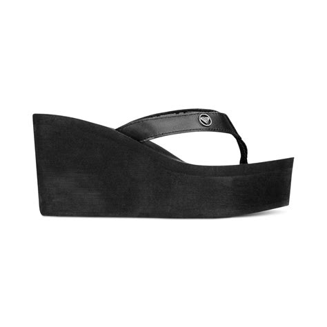 Roxy Palika Platform Wedge Flip Flops in Black (Black Leather) | Lyst