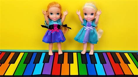 Music ! Elsa and Anna toddlers - singing - playdate - LOL dolls - drums ...