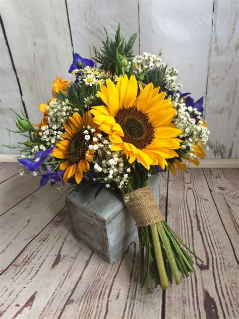 Sunflower bridal bouquet by Evergreen Floral Design, Evercreech. in ...