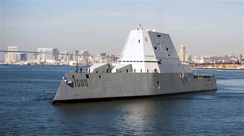 USS Zumwalt Birleşik Devletler Donanmasına teslim edildi | DefenceTurk