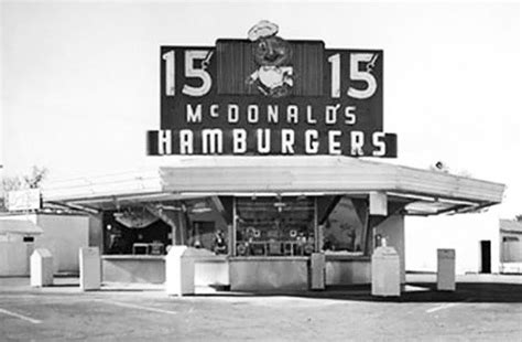 The Founder Set Design: See What the First McDonald’s Burger Joint ...