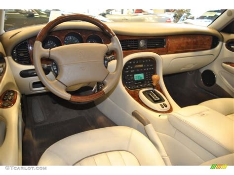 2003 Jaguar XJ XJ8 interior Photo #57856886 | GTCarLot.com