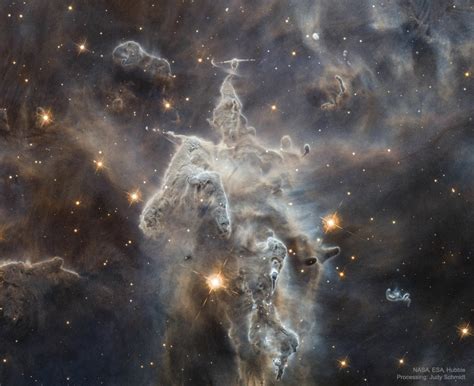 Carina Nebula images from James Webb and Hubble telescopes paint ...