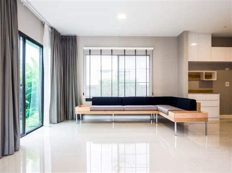 Quartz Flooring (Design Styles & Pros and Cons)