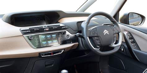 Citroen Grand C4 SpaceTourer Interior & Infotainment | carwow