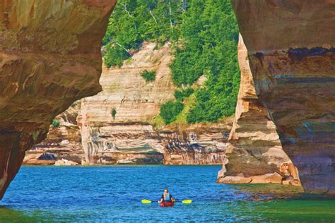 Everything You Need to Know About Pictured Rocks Kayaking