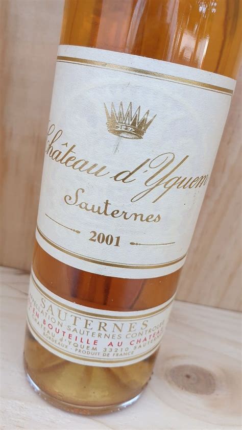 Chateau d'Yquem Sauternes 1er Cru Superieur 37.5cl half bottle ...