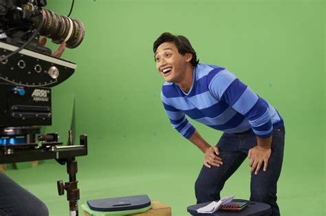 "Blue's Clues" Is Back: Behind The Scenes Of Nickelodeon Reboot